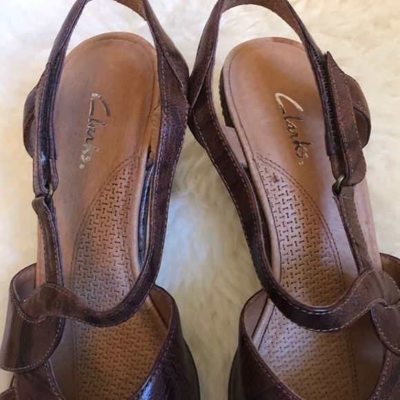 Clarks Brown Leather Peep Toe Sling Back Sandals - Picture 3 of 7